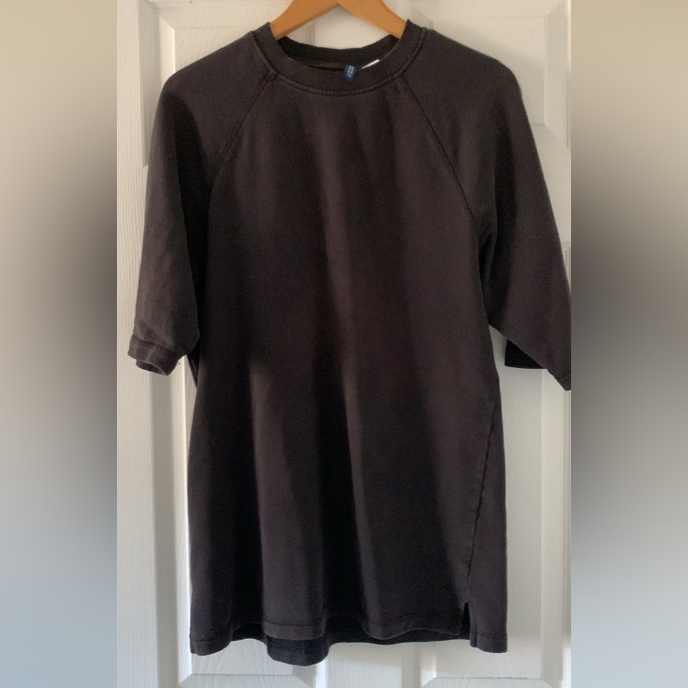 H&M Men’s Oversized Short Sleeve Sweatshirt